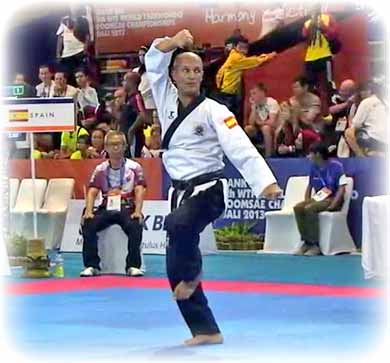 Maestro Alberto Delgado, Kumgang maki